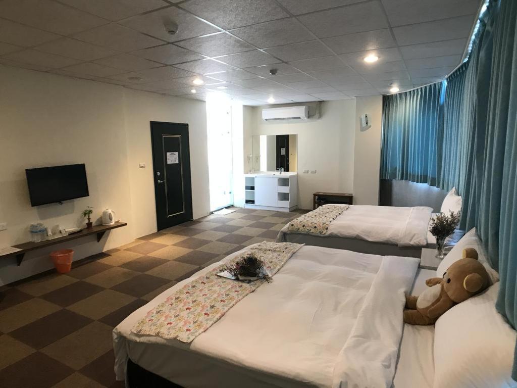 长缇都会商务旅馆 中坜 外观 照片